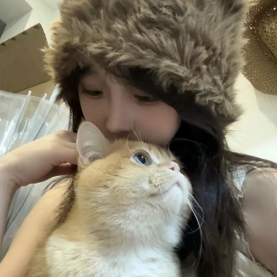 挟刀揉手